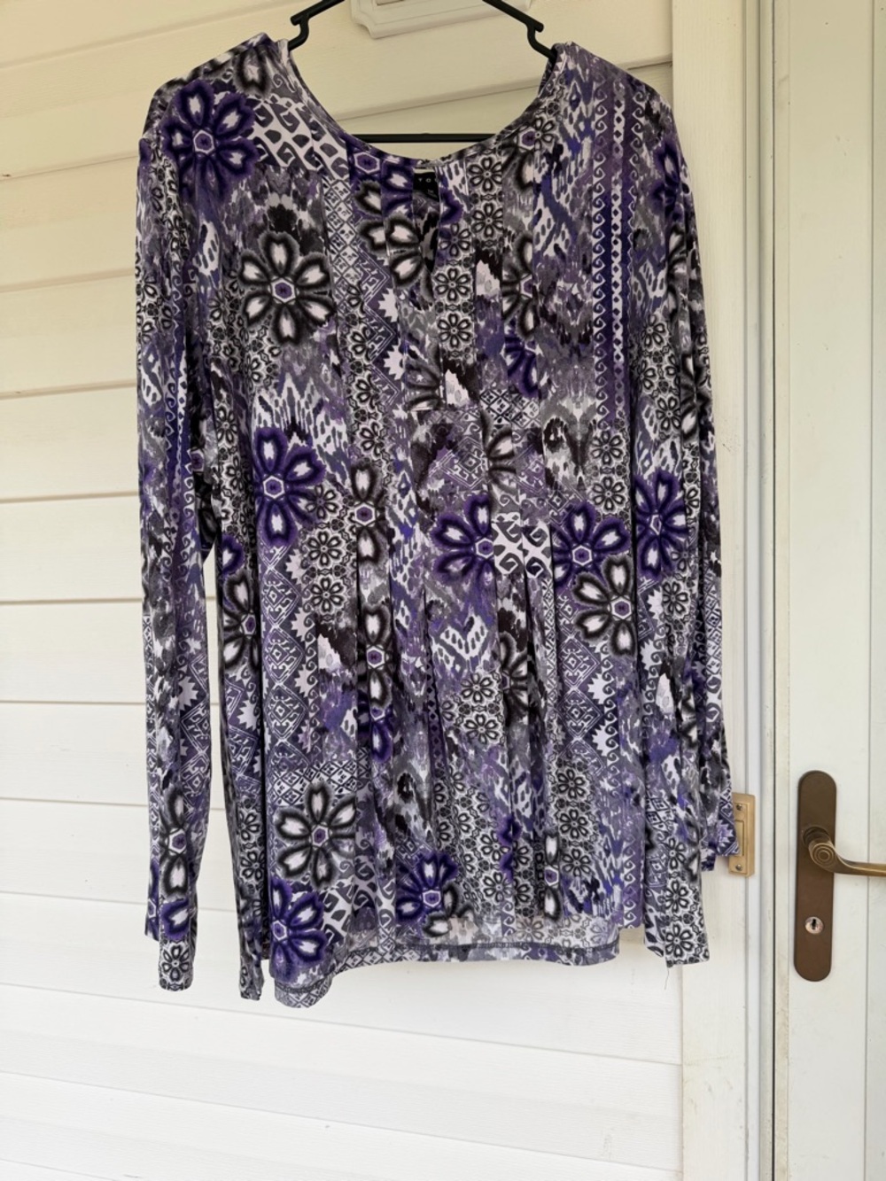 Purple Printed Long-Sleeve V-Neck Blouse